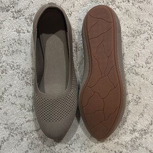 Brand New Women's Ballet Comfort Slip-On Knit Shoes Khaki Comfy Flats Mesh Style
